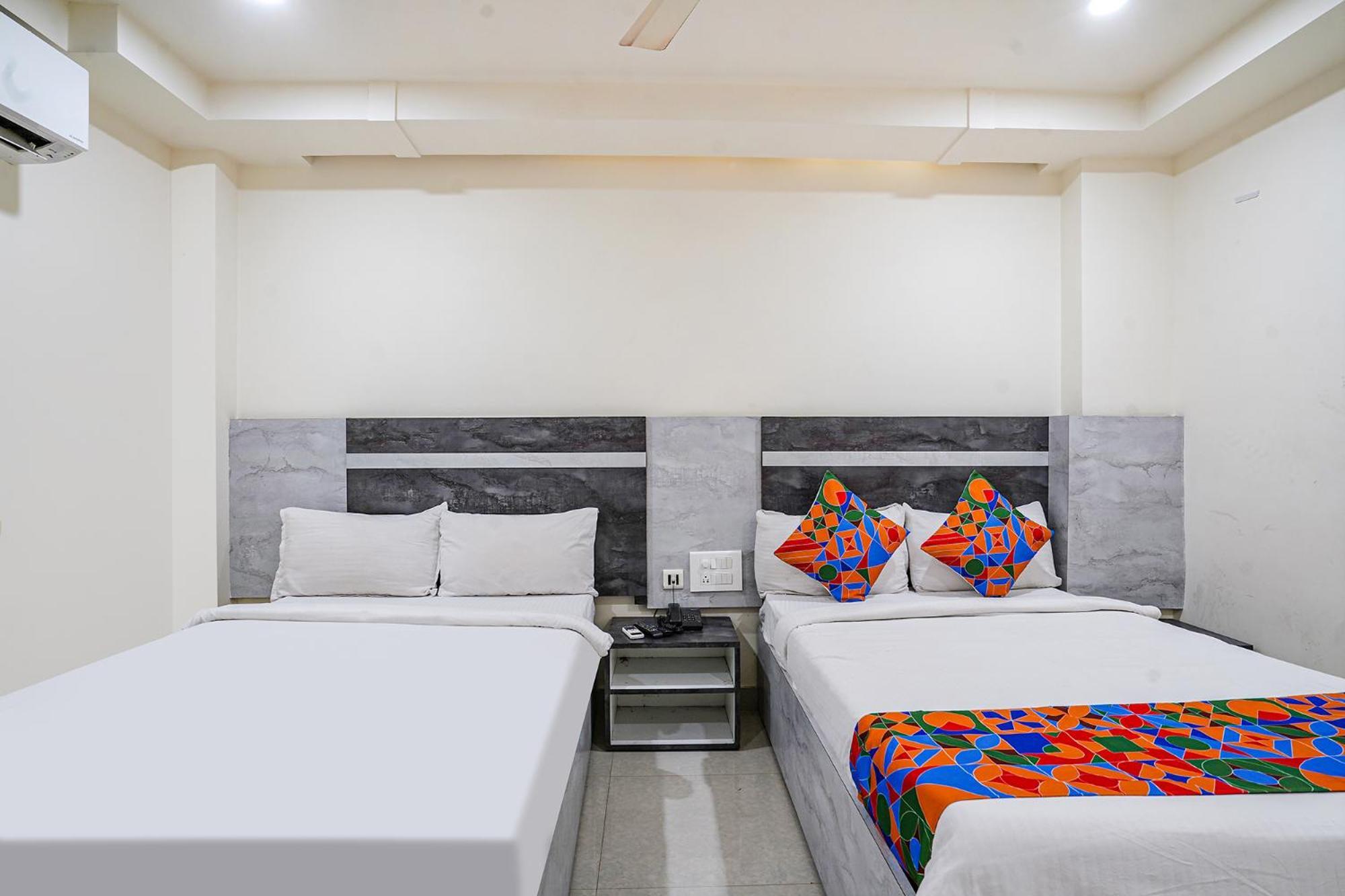 Fabhotel Ambika Elite Buckinghampet Εξωτερικό φωτογραφία